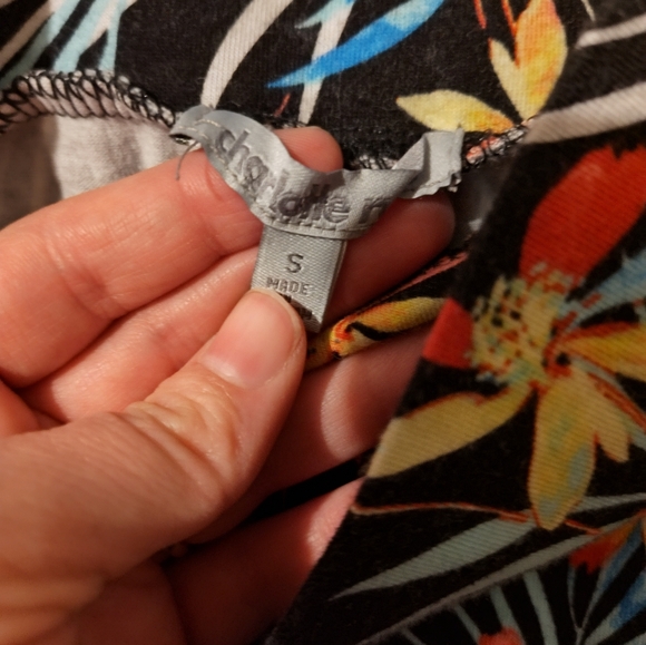 Bundle of two Charlotte Russe mini pencil skirts - Picture 3 of 5